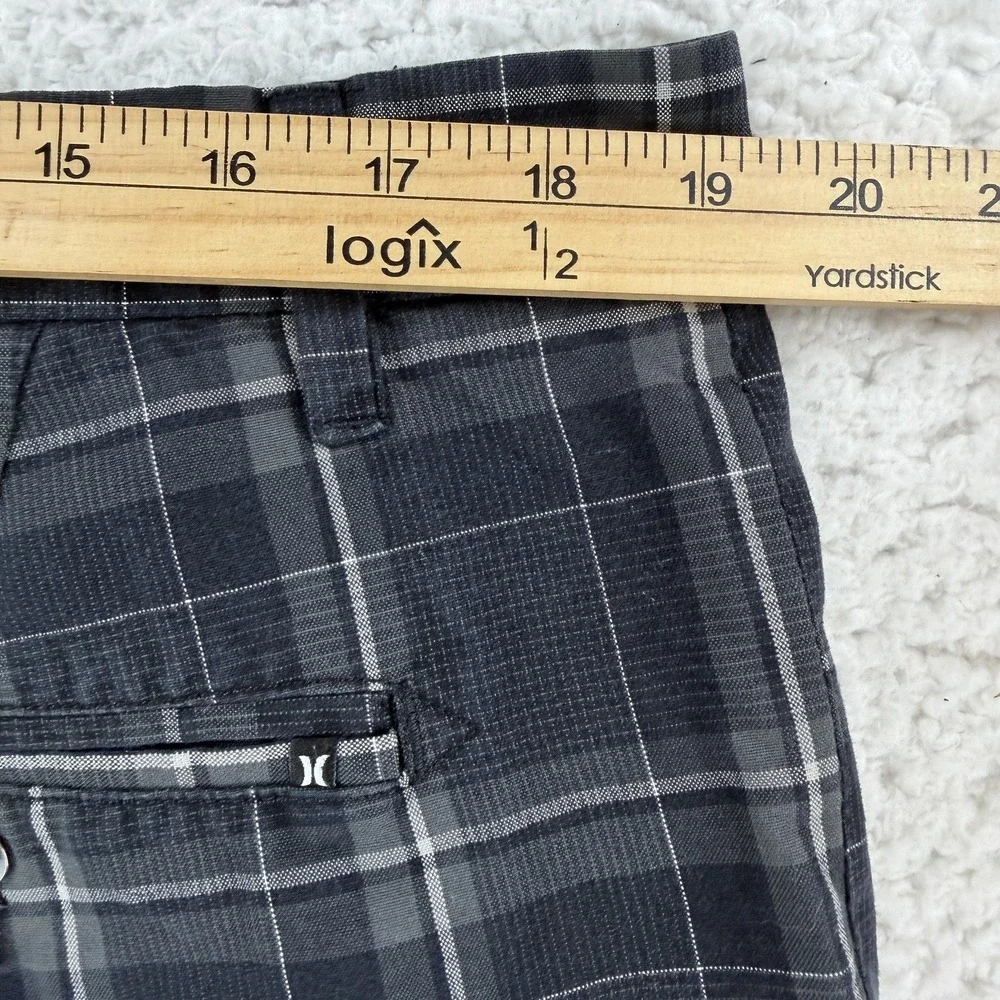 Hurley Shorts Mens 38 Gray Plaid Chino Flat Front‎ 11 Inseam Casual Summer